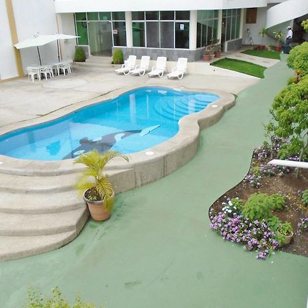 Hotel Pelican Bay 푸에르토아요라 외부 사진
