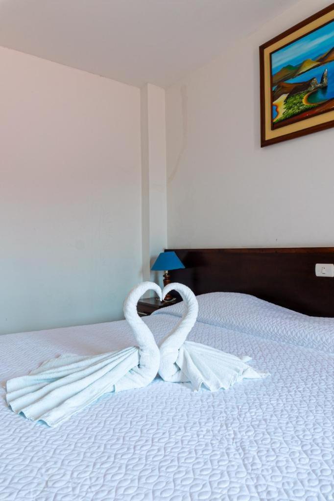 Hotel Pelican Bay 푸에르토아요라 외부 사진
