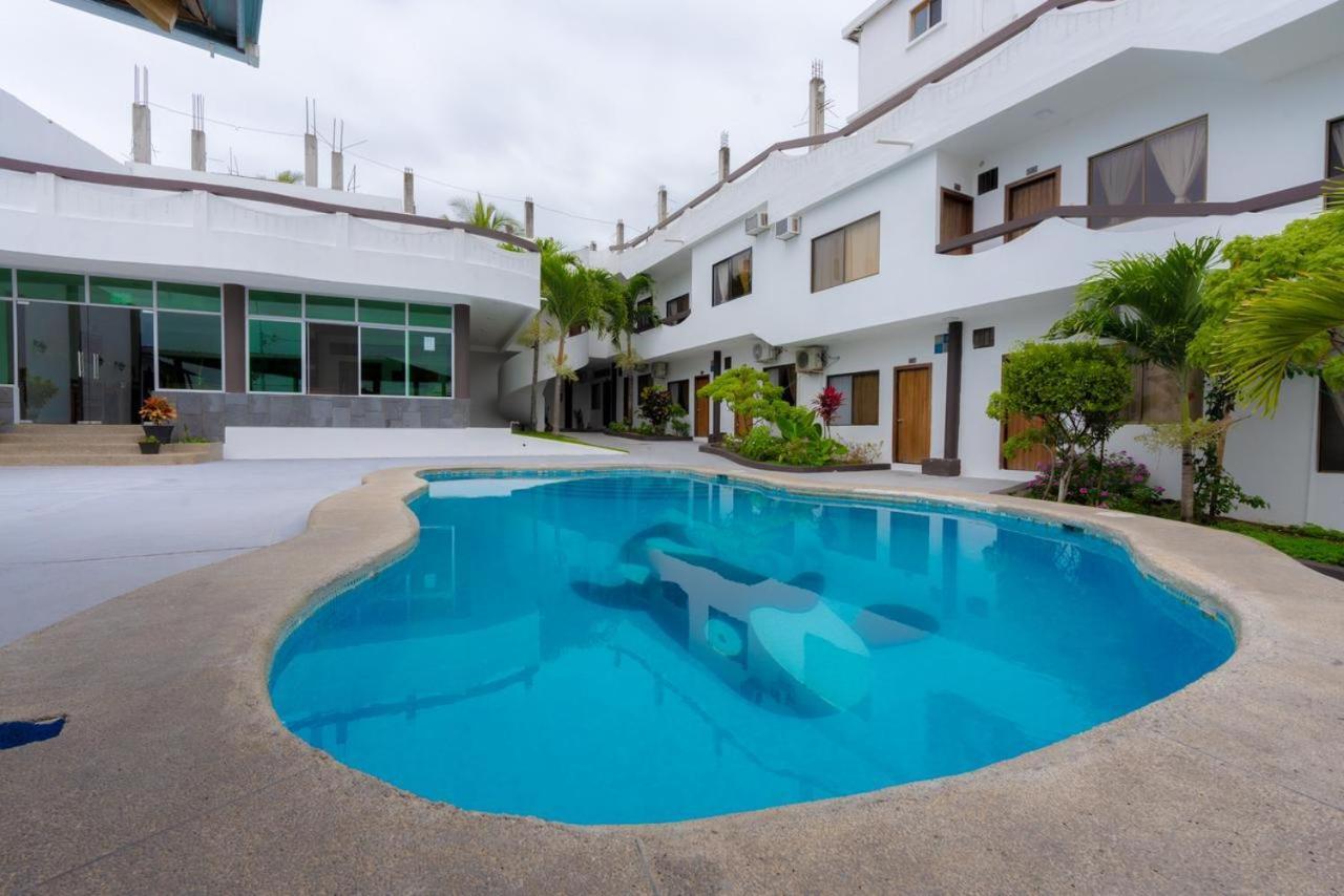 Hotel Pelican Bay 푸에르토아요라 외부 사진