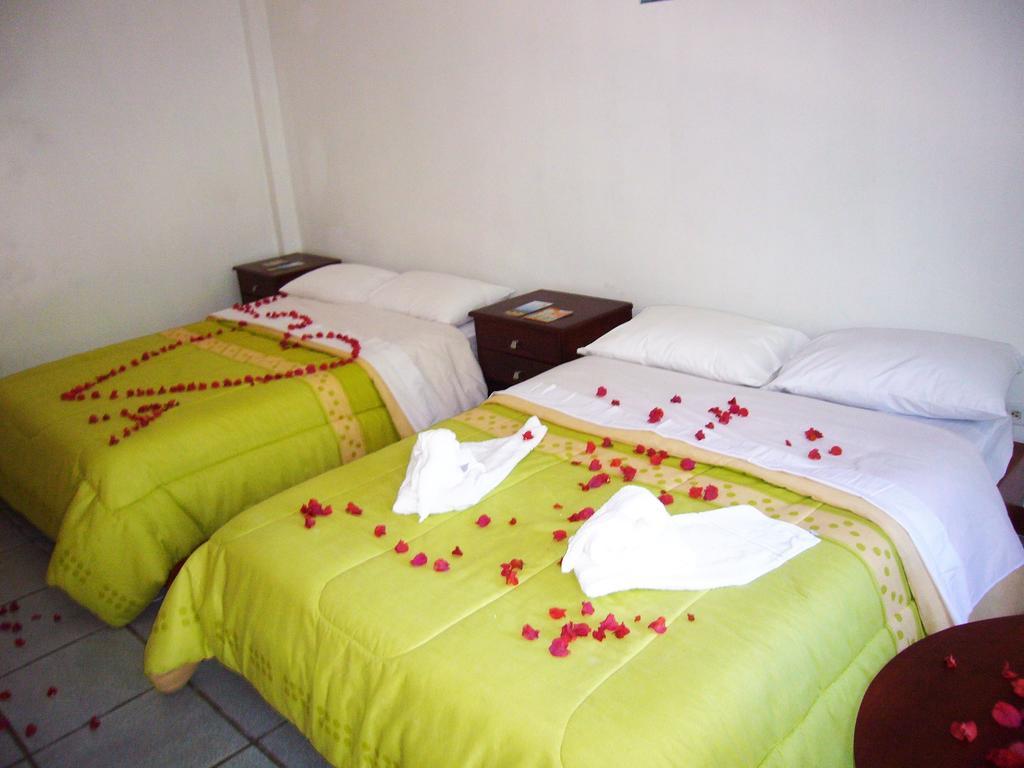 Hotel Pelican Bay 푸에르토아요라 외부 사진